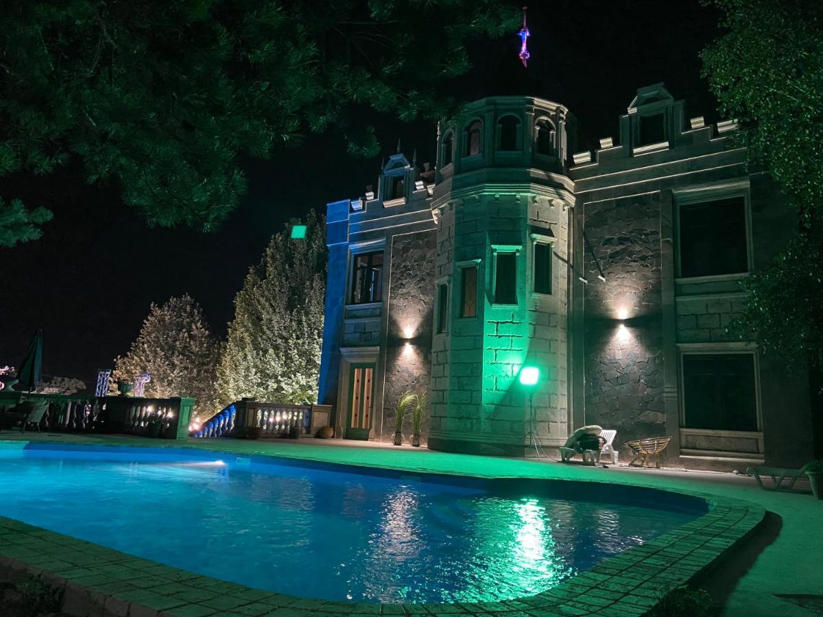 X Hotel Ереван Экстерьер фото